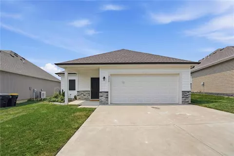 12322 N Pomona Ave, Kansas City, MO 64163