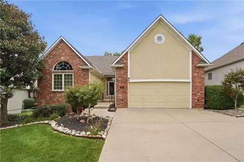 8921 NE 94 Ter, Kansas City, MO 64157