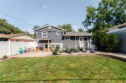 Exterior - 1219 Mound Dr, Atchison, KS 66002 photo 6 of 10