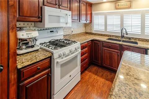 Kitchen - 1219 Mound Dr, Atchison, KS 66002 photo 2 of 2