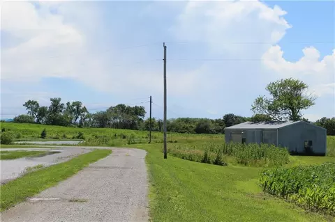 Exterior - 6890 SE Rogers Rd, Cameron, MO 64429 photo 21 of 22
