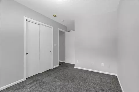 Bedroom - 405 SE Onyx Cir, Lees Summit, MO 64063 photo 6 of 8