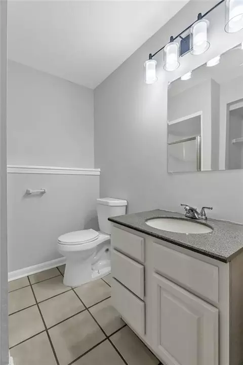 Bath - 405 SE Onyx Cir, Lees Summit, MO 64063 photo 3 of 3