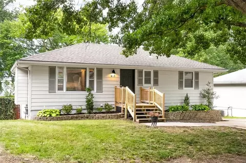 413 NW 88th Ter, Kansas City, MO 64155