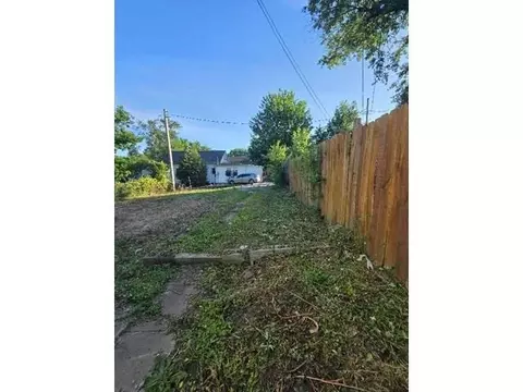 5802 Thompson Ave, Kansas City, MO 64123