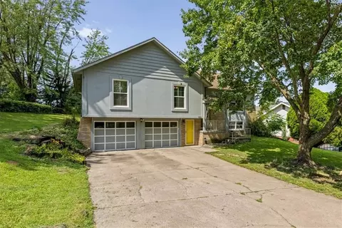2726 N 86th Ter, Kansas City, KS 66109