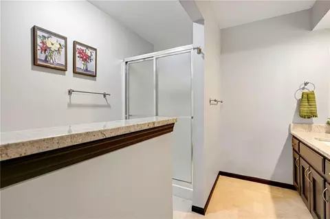 Bath - 13112 Smart Rd, Lees Summit, MO 64086 photo 5 of 5