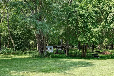 Exterior - 13112 Smart Rd, Lees Summit, MO 64086 photo 4 of 5