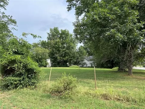 710 S Washington St, Nevada, MO 64772 photo 5