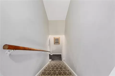 Entry Way - 2003 NE 60th Ter, Gladstone, MO 64118 photo 4 of 4
