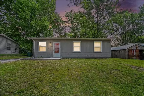 2701 S 48th Ter, Kansas City, KS 66106