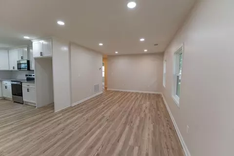 Living - 910 N Edith Ave, Adrian, MO 64720 photo 2 of 4