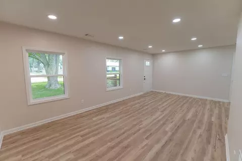Living - 910 N Edith Ave, Adrian, MO 64720 photo 4 of 4