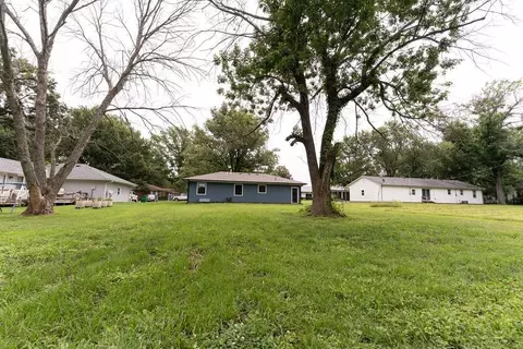 Exterior - 910 N Edith Ave, Adrian, MO 64720 photo 2 of 2