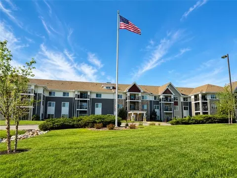 2651 NW Barry Rd #301, Kansas City, MO 64154