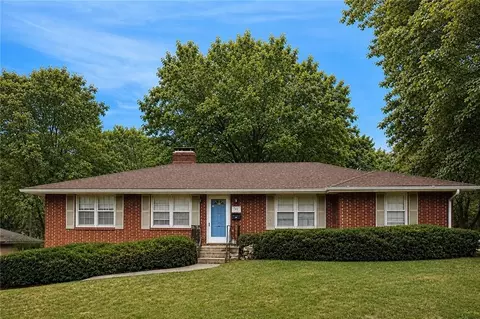 10711 W 67th St, Shawnee, KS 66203