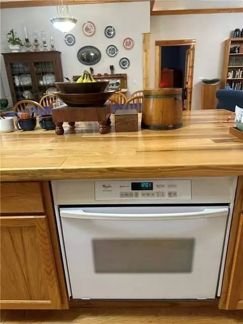 Kitchen - 321 NW 1071st Rd, Centerview, MO 64019 photo 3 of 10