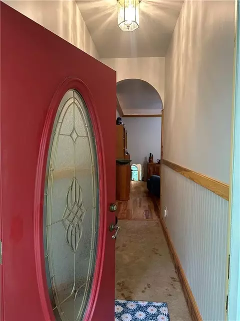 Entry Way - 321 NW 1071st Rd, Centerview, MO 64019 photo 1 of 5