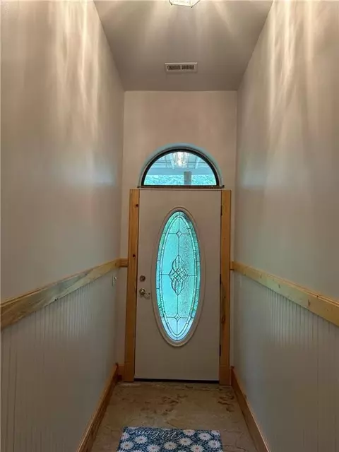 Entry Way - 321 NW 1071st Rd, Centerview, MO 64019 photo 2 of 5