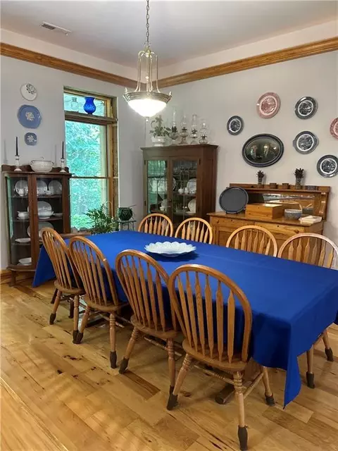 Dining - 321 NW 1071st Rd, Centerview, MO 64019 photo 4 of 6