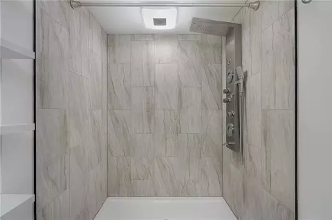 Bath - 1005 SE Bridgehampton Way, Lees Summit, MO 64081 photo 5 of 5