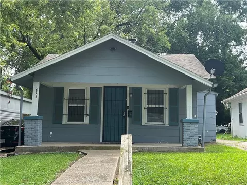2905 E 61st St, Kansas City, MO 64130