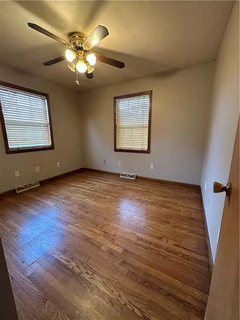 Bedroom - 8404 Booth Ave, Raytown, MO 64138 photo 1 of 3