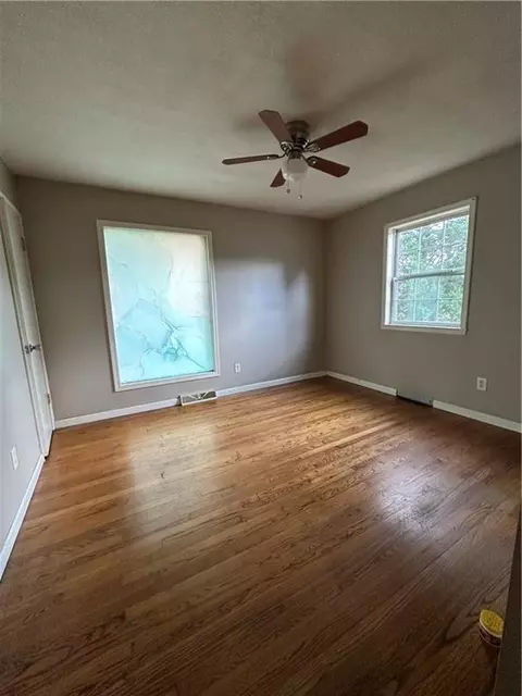 Bedroom - 8404 Booth Ave, Raytown, MO 64138 photo 3 of 3