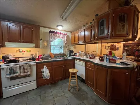 Kitchen - 11112 NE County Road 3003 Rd, Adrian, MO 64720 photo 1 of 1