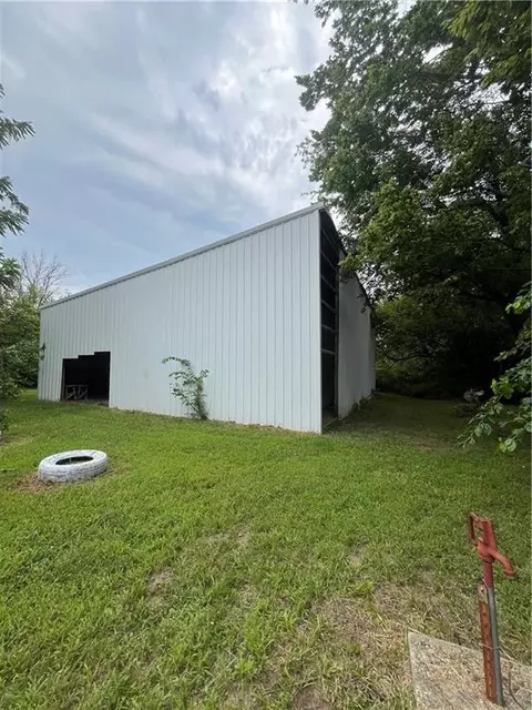 11112 NE County Road 3003 Rd, Adrian, MO 64720 photo 2