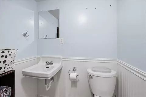 Bath - 17705 E 28th St, Independence, MO 64057 photo 2 of 2