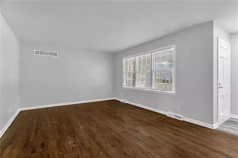 Living - 18700 E 30th Ter, Independence, MO 64057 photo 3 of 7