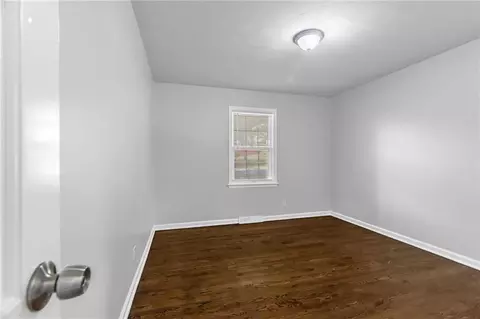 Bedroom - 18700 E 30th Ter, Independence, MO 64057 photo 3 of 6