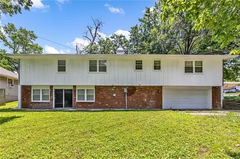 Exterior - 18700 E 30th Ter, Independence, MO 64057 photo 4 of 4