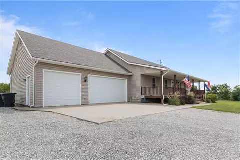 419 NE 251 Rd, Warrensburg, MO 64093