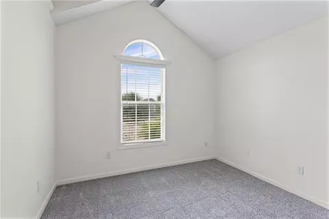 Bedroom - 1106 Creekside Ct, Raymore, MO 64083 photo 6 of 10