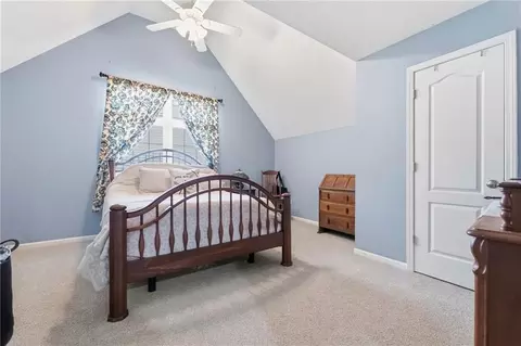 Bedroom - 932 Elder Ct, Raymore, MO 64083 photo 4 of 7