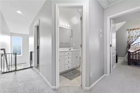 Entry Way - 932 Elder Ct, Raymore, MO 64083 photo 5 of 7