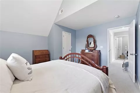 Bedroom - 932 Elder Ct, Raymore, MO 64083 photo 5 of 7