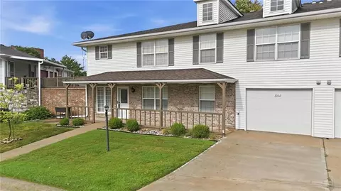 Exterior - 2002 S Hummel Dr, Independence, MO 64055 photo 3 of 4