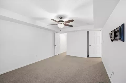 Bedroom - 2002 S Hummel Dr, Independence, MO 64055 photo 4 of 5