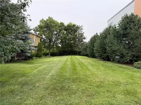 1726 Madison Ave, Kansas City, MO 64108