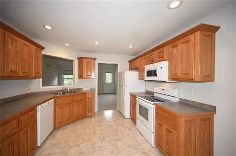 Kitchen - 14 Sandi Cir, Dearborn, MO 64439 photo 1 of 5