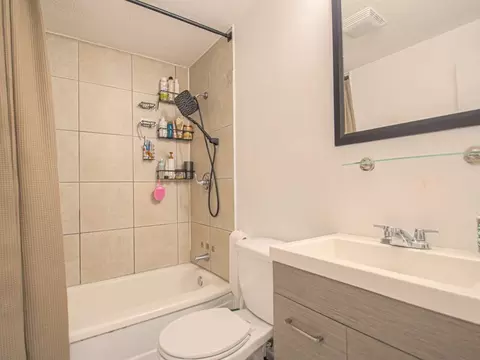 Bath - 20118 E Truman Rd, Independence, MO 64056 photo 1 of 1