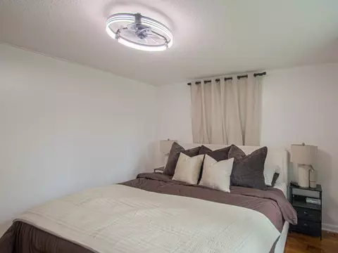 Bedroom - 20118 E Truman Rd, Independence, MO 64056 photo 2 of 3