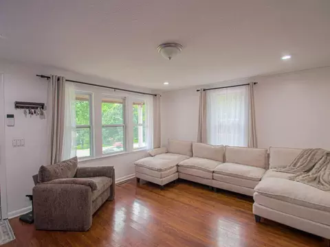 Living - 20118 E Truman Rd, Independence, MO 64056 photo 1 of 4