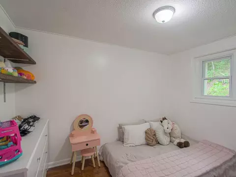 Bedroom - 20118 E Truman Rd, Independence, MO 64056 photo 3 of 3