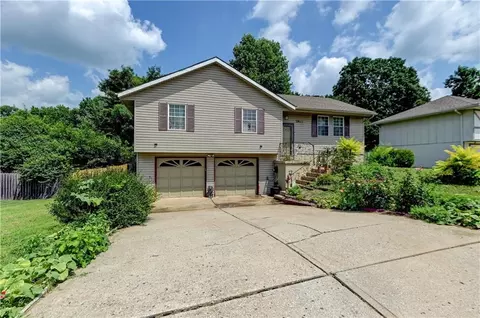 2400 NW 84th Ter, Kansas City, MO 64154