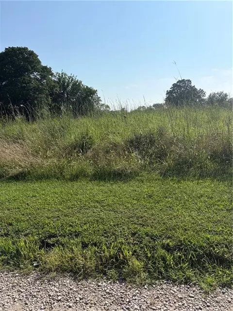 Eagle Lane, Mound City, KS 66056