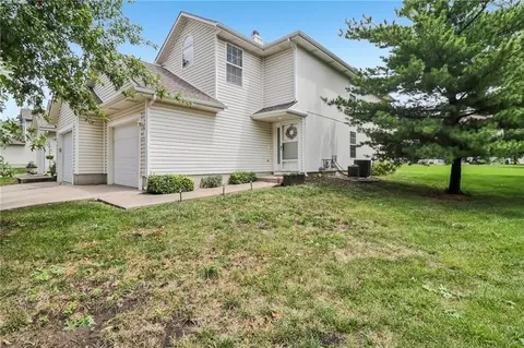 Exterior - 1347 SE Broadway Cir, Lees Summit, MO 64081 photo 3 of 7